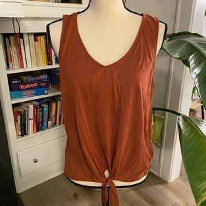 GREEN ENVELOPE FRONT TIE TANK